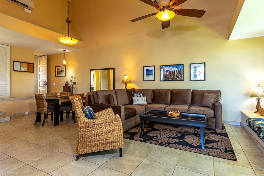 Spacious Living Room with Elegant Furnishings!