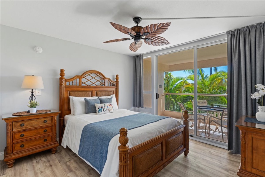 Guest Bedroom with queen size bed