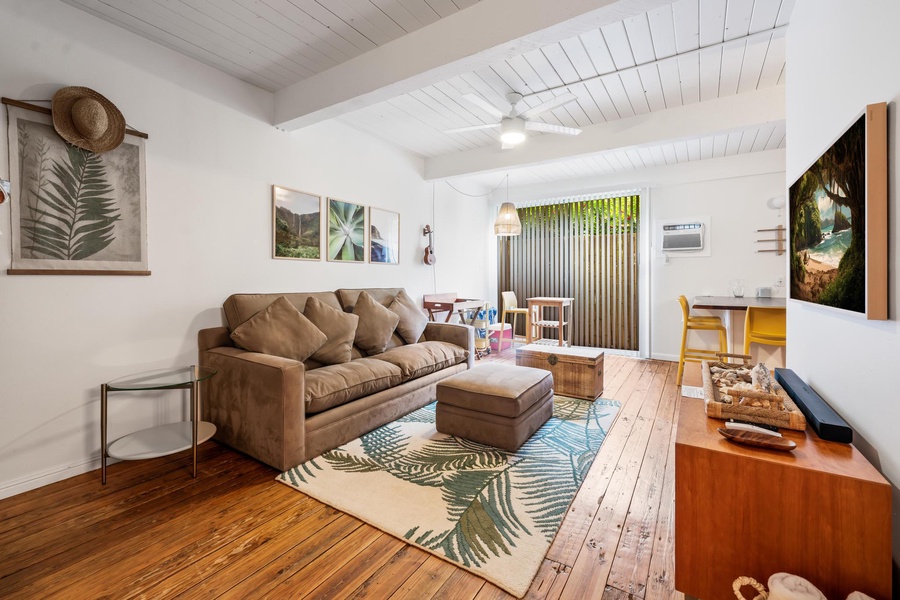 Living room with tropical decor