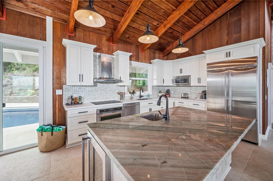 This large, spacious kitchen is a chef's dream