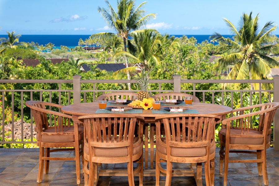 Enjoy al fresco dining, morning coffee and evening cocktails while gazing out at the Pacific Ocean.