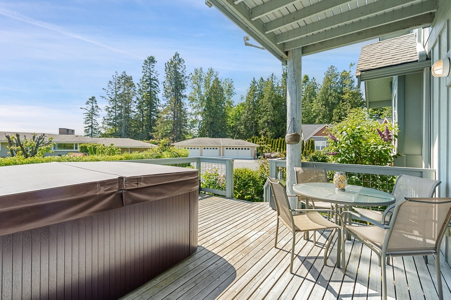 Unwind in the hot tub or soak up the sun on the patio?