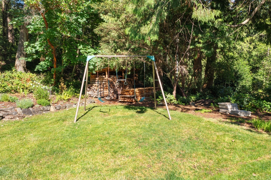 The perfect spot for the little ones, a playground in the backyard.