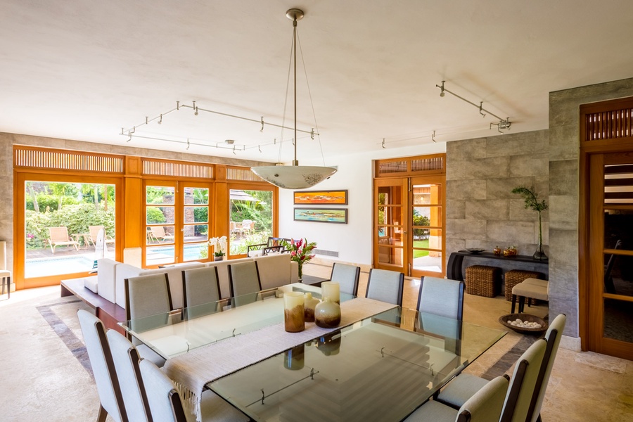 Elegant dining area with plenty of seating for all.