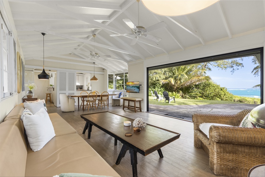 Sliding doors open completely to allow you to enjoy the island breezes