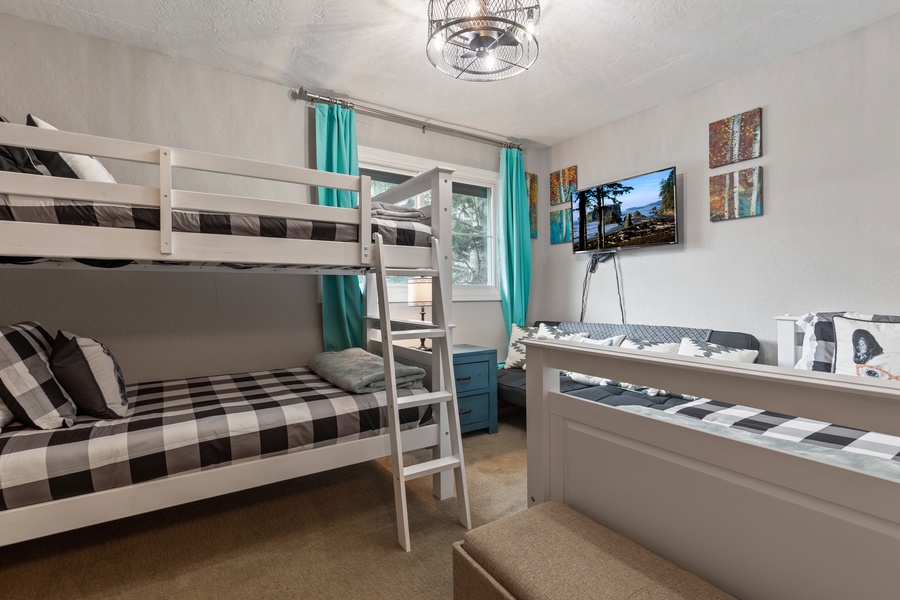 A room perfect for kids with bunk beds