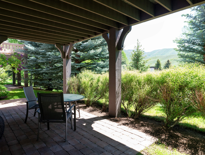 Lower deck patio for a nice afternoon chat with loved ones.