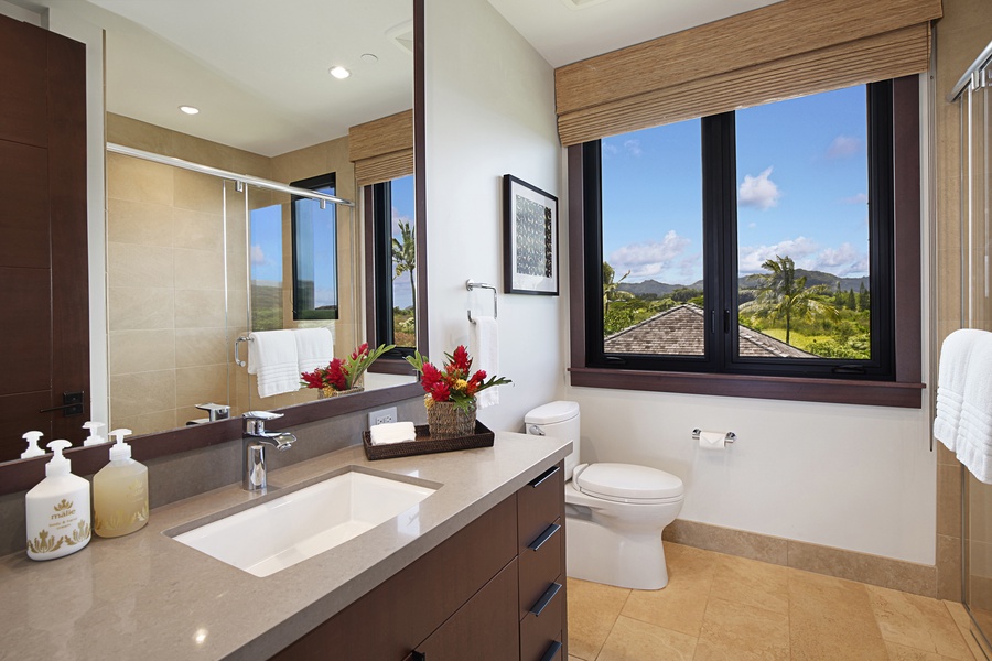Guests will additionally appreciate the convenience of two full baths with mountain view