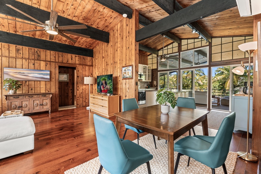 Your stylish open-plan living space has high ceilings, rich hardwood floors, and gorgeous views.