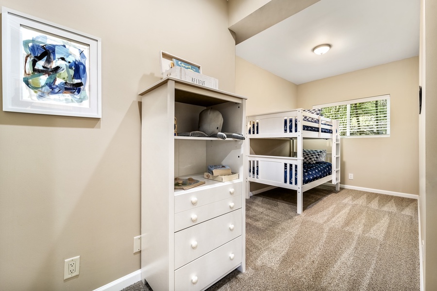 Bunk room equipped with bunk beds