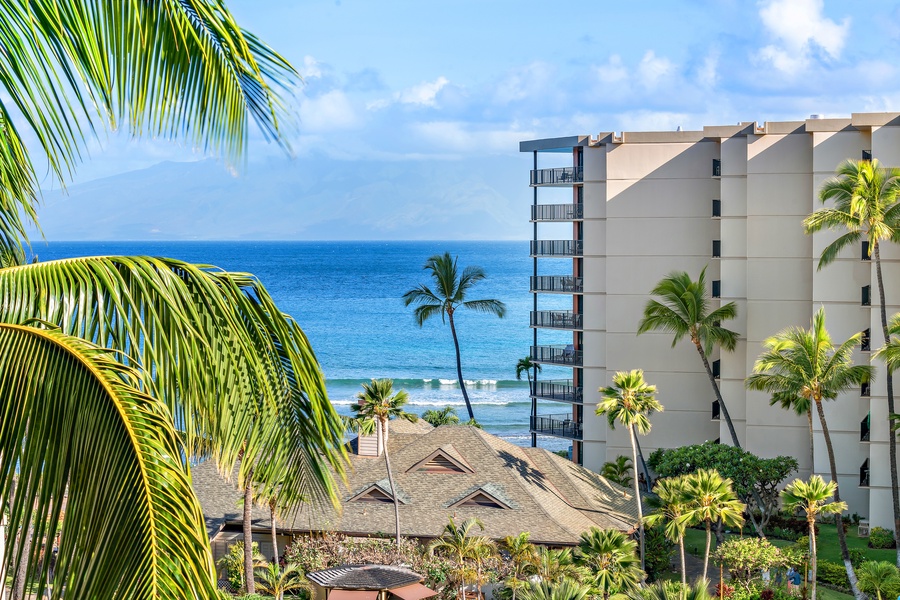 Ocean view from the lanai of Kaanapali Shores 746