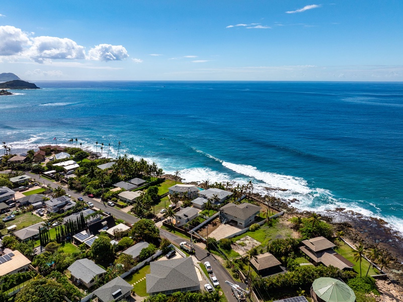 Bird’s-eye view of the coastline shows the estate nestled in serene seclusion.