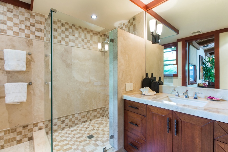 Upstairs Guest Room Bathroom