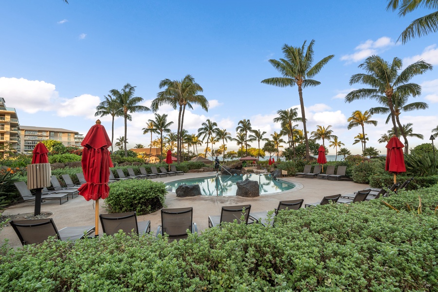 Gather around the firepit and enjoy Maui’s golden hour outside Honua Kai Konea 204.