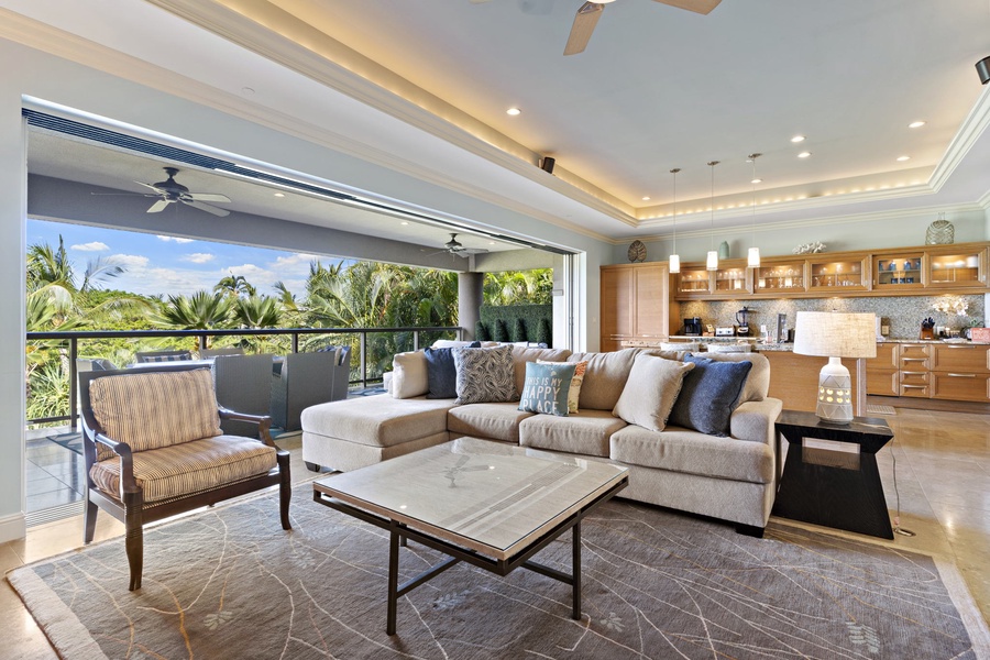 Open-concept living at Wailea Hoolei 93-3 with lush views and seamless indoor-outdoor flow.