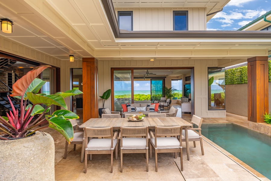 Outdoor dining in the sheltered poolside courtyard