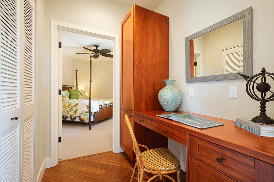 A dedicated workspace in the entrance to the first primary guest room.