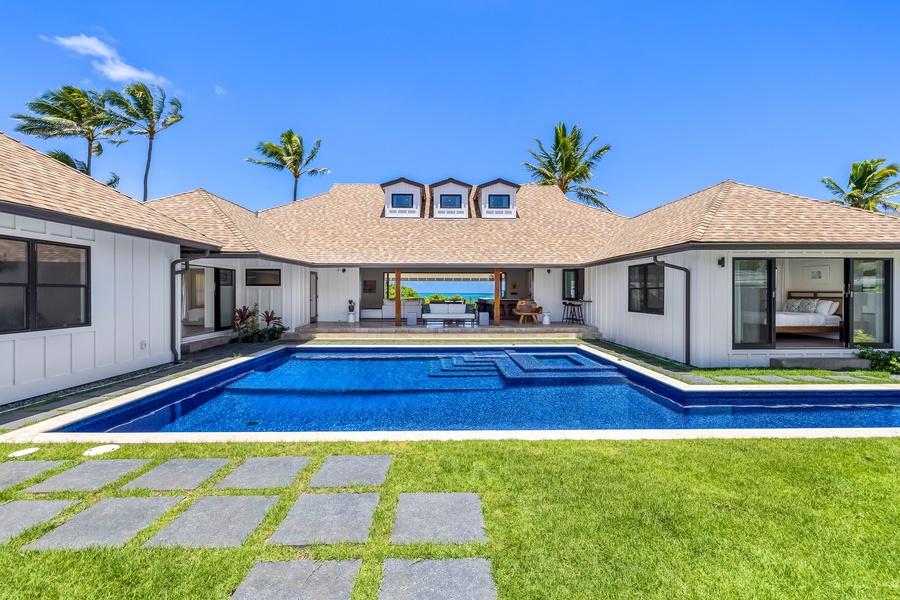 Beachfront villa on the renowned shores of Kailua Beach awaits.