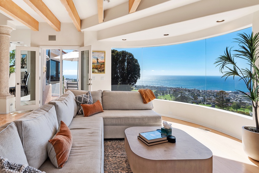 The Living Room's panoramic view of the Pacific Ocean and La Jolla Village is perfect for quiet times and relaxation