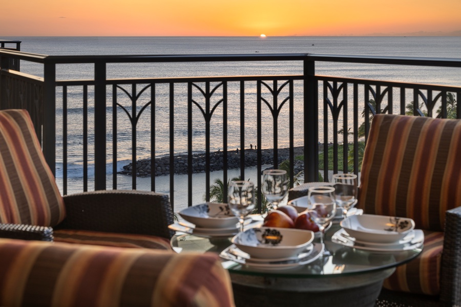 Unwind with sunset views over the Pacific, best enjoyed with dinner and a glass of wine on your private lanai.