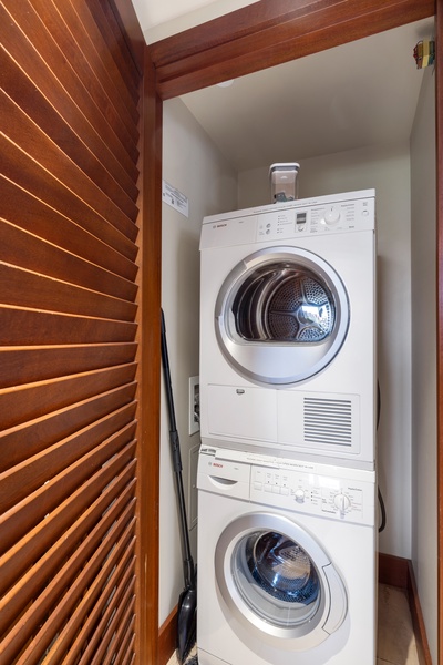 An in-unit washer and dryer is available for convenience.