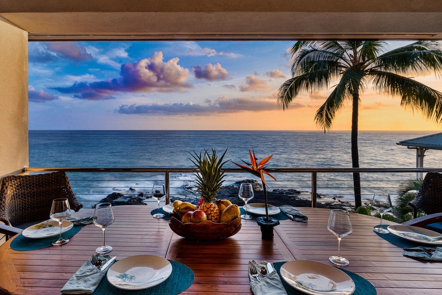 Toast another perfect day as the sun melts into Kailua Bay; cushioned seating makes lingering over dessert inevitable.