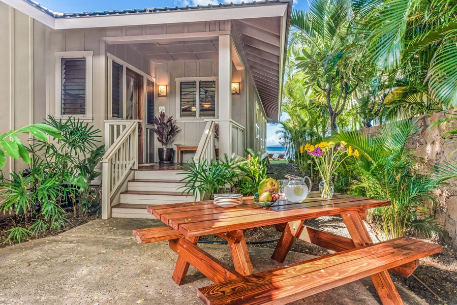 Private Shady Courtyard Off Front of House w/ Gas Grill and Locally Hand Crafted Picnic Table