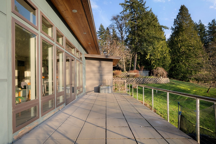 Step onto your private lanai and breathe in the fresh air while taking in the expansive garden views.