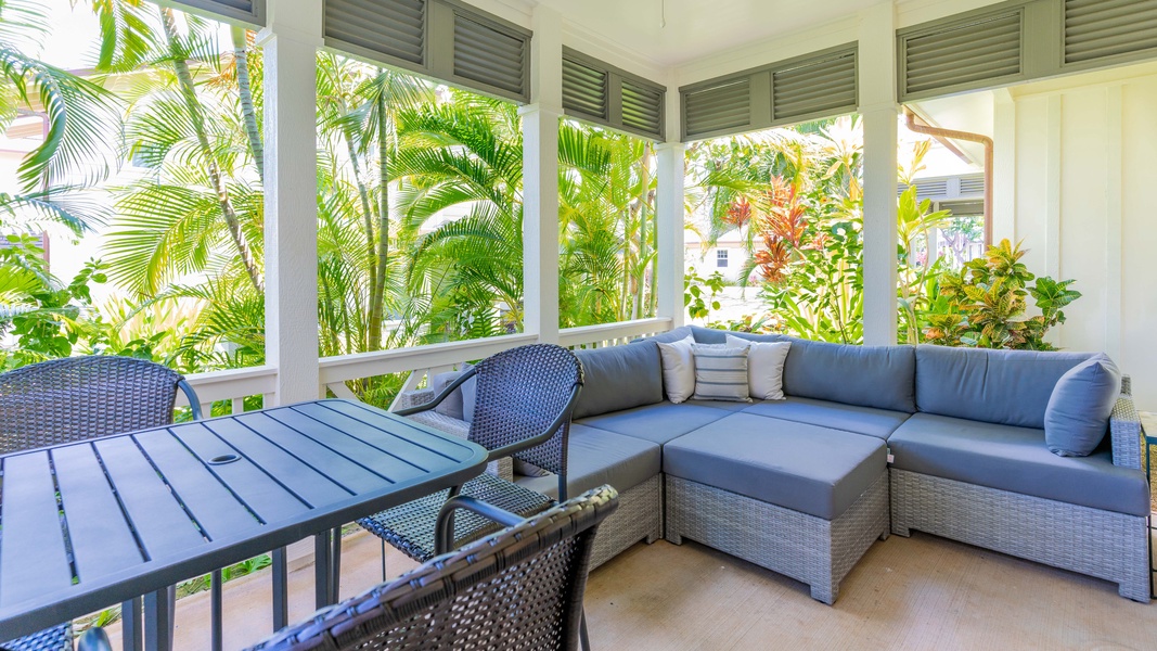 The prettiest views for your morning coffee on the lanai.