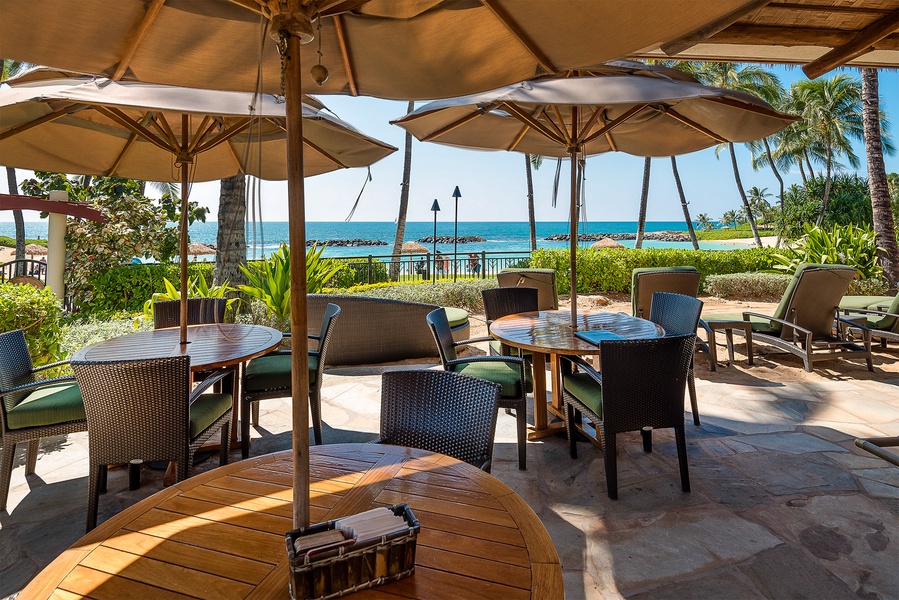 Relax and stay at the beach side bar dining area.