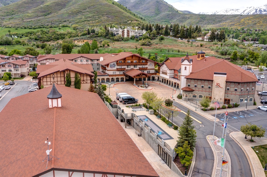 Beautiful mountain view at the home's perspective