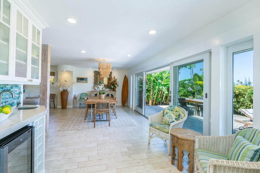 The dining area has direct access to the lanai.