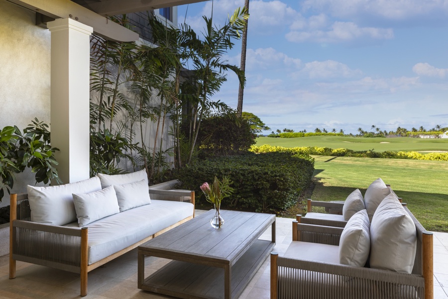 Lounge on the Hualalai fairway on a vacation to remember