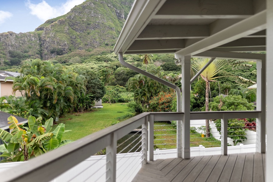 Admire the Tropical nature from the upstairs bedroom lanai