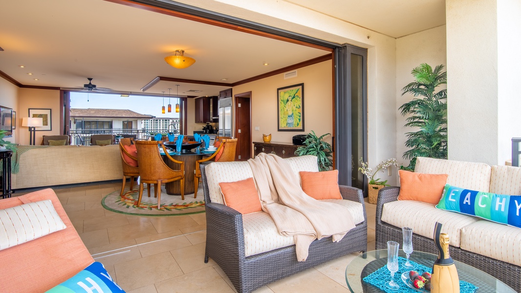 Looking back into the Villa from the lanai.