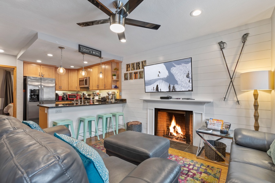 This spacious three-bedroom and two-bathroom condo is within walking distance of the Park City Mountain Resort Base