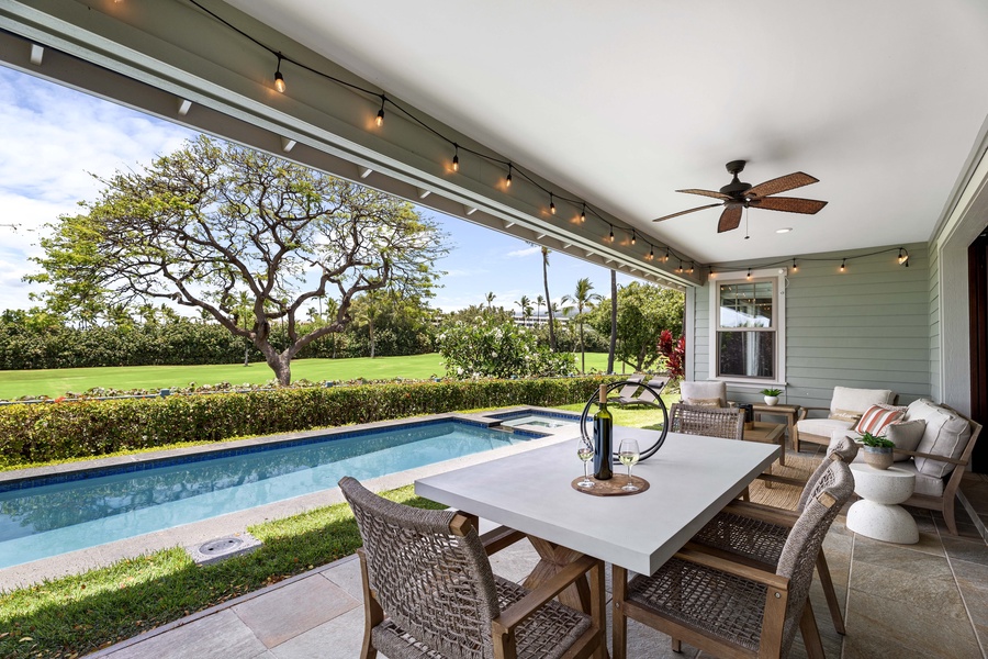 Lunch on the lanai with the pool a few feet away and the fairway beyond.