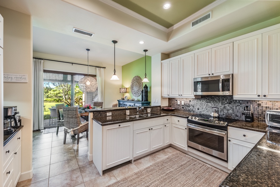 Gorgeous Kitchen Fully Equipped for All Your Gourmet Desires!