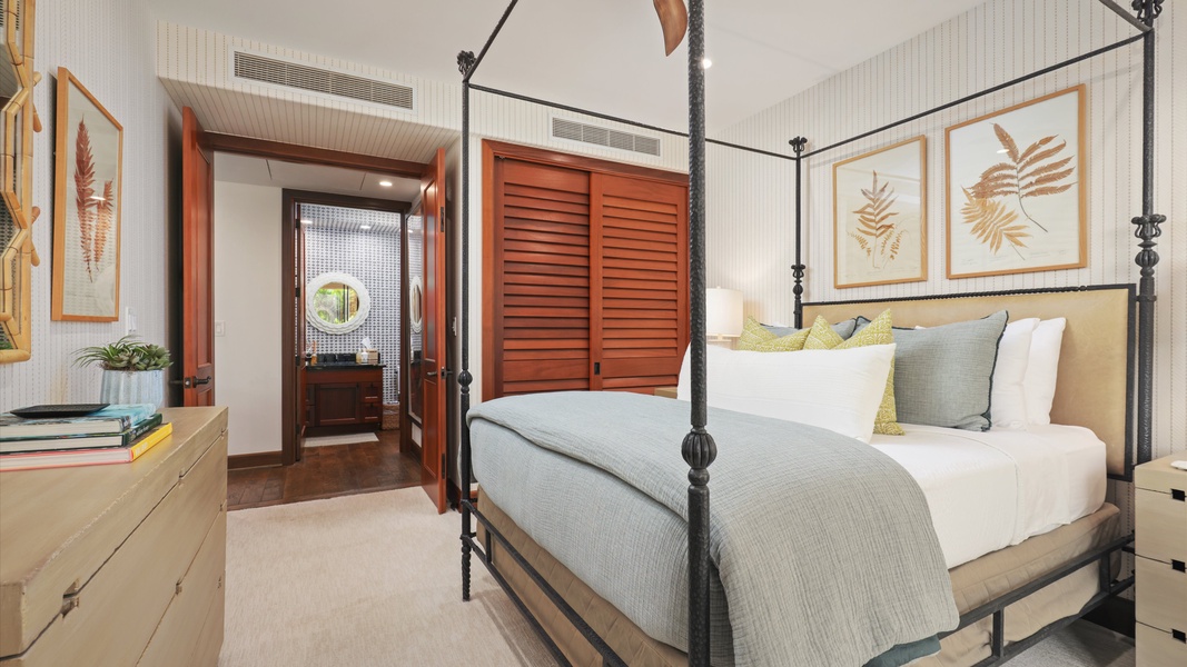 The secondary suite located in front of the shared bath.