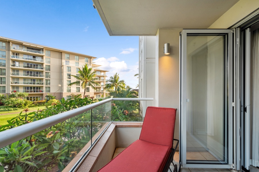 Enjoy the garden views from Honua Kai Konea 204’s spacious outdoor haven.