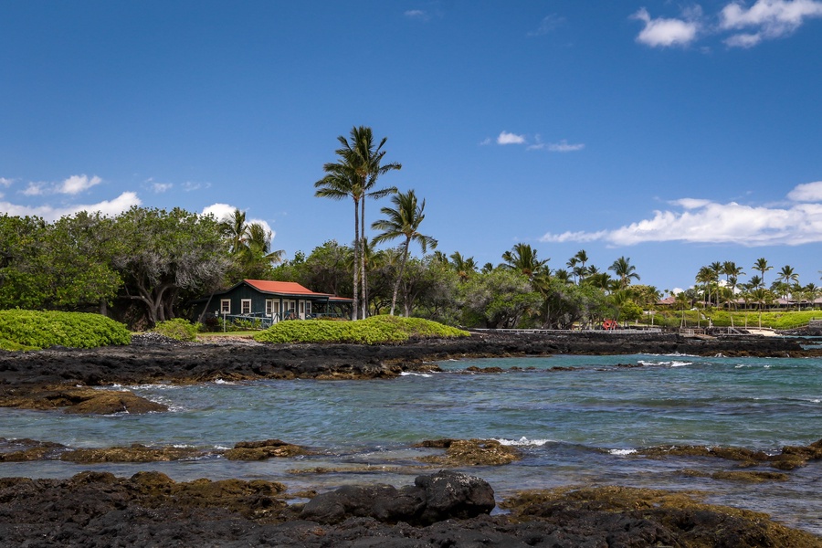 Historic Cottage Near the Mauna Lani Beach Club