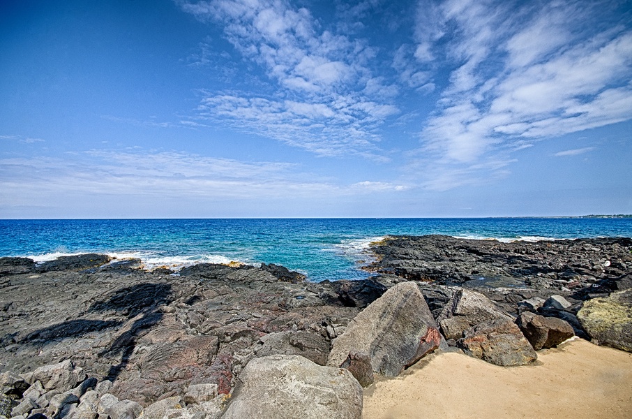 Rocky ocean entrance