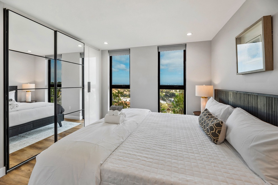 Wake up to the serene beauty of La Jolla.