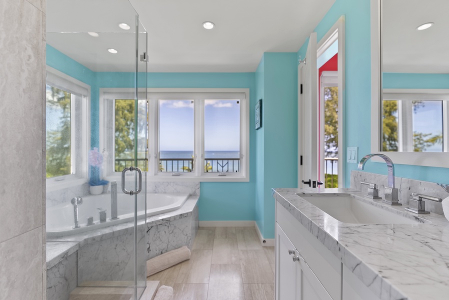 Ensuite bath with jet tub and Ocean Views