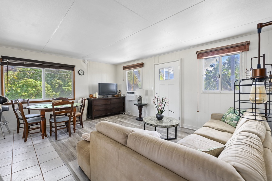 Bright, welcoming Ohana Island Retreat living area  with seamless flow to dining and kitchen.