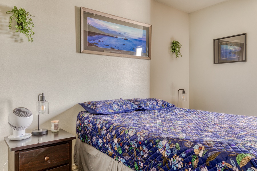 This bedroom sleeps 2 guests