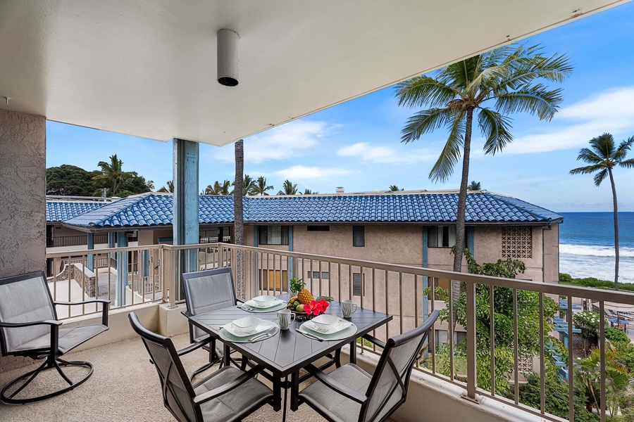 Dine al-fresco on the lanai with ocean and pool views.