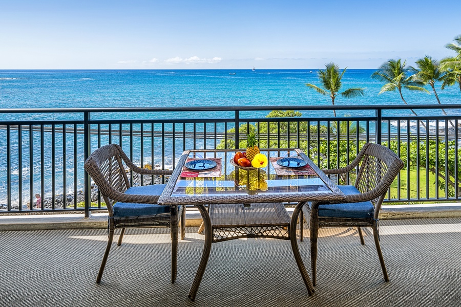 Outdoor dining on the Lanai overlooking the beautiful Kona coast