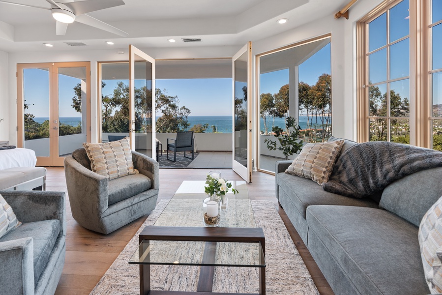 Seating area of the Primary bedroom wtih full ocean view