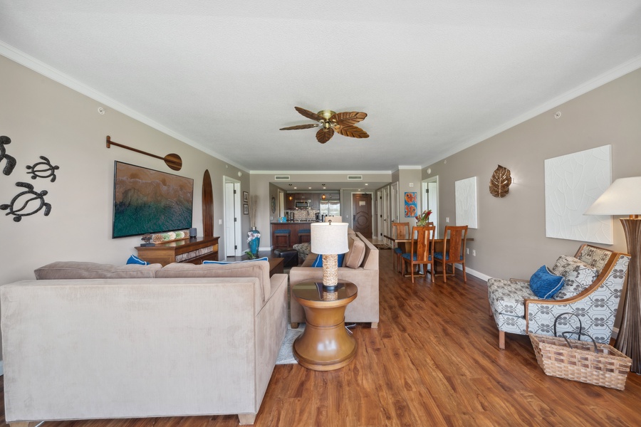 At Honua Kai Konea 204, seamless indoor-outdoor living creates the ultimate setting for restful island days.